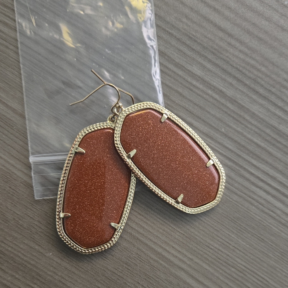Kendra Scott Gold and Brown Sparkle Earrings